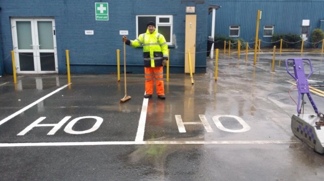 HoHoHo festive road marking removal